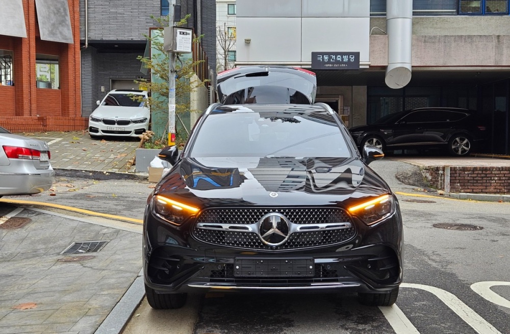 Mercedes-Benz GLC-Class X254