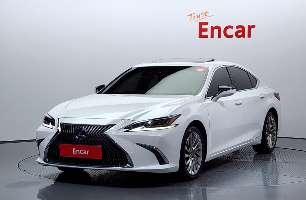 Lexus ES300h 7th generation