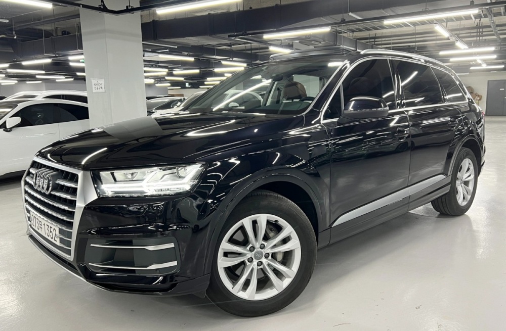 Audi Q7 (4M)