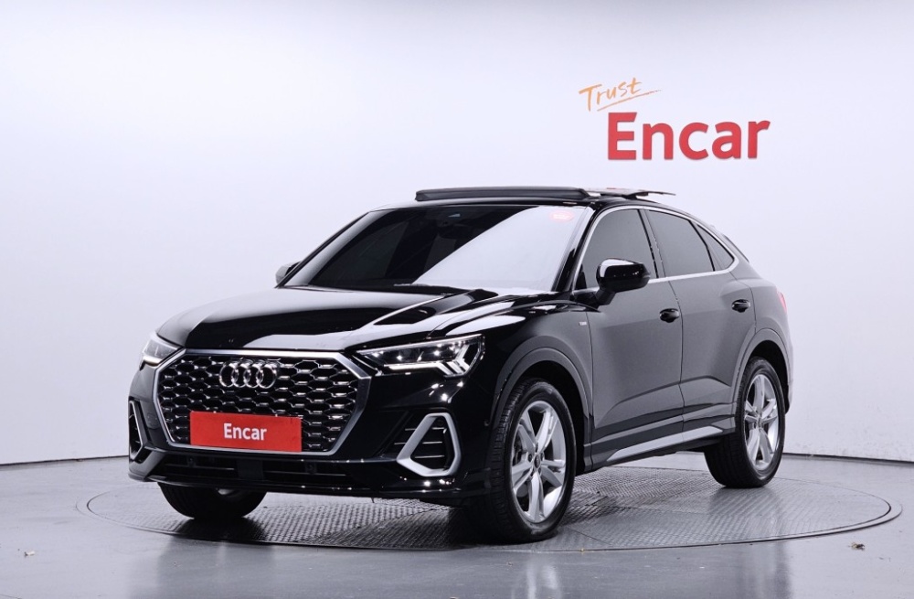 Audi Q3 (F3)