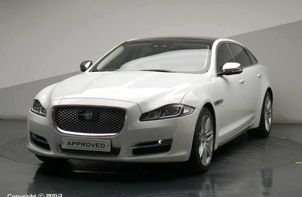 Jaguar All New XJ