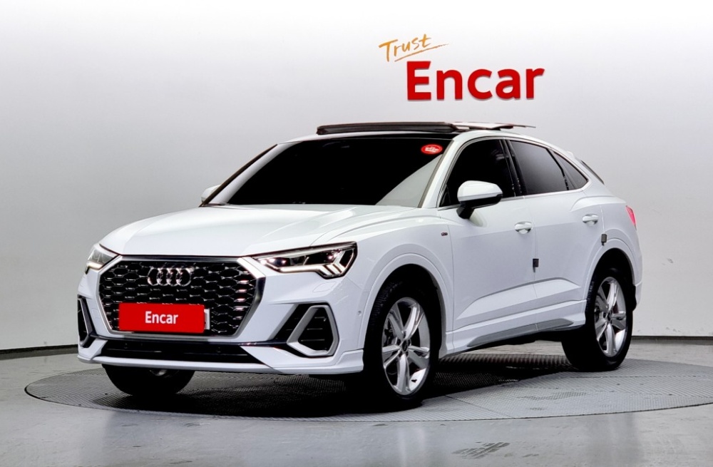 Audi Q3 (F3)