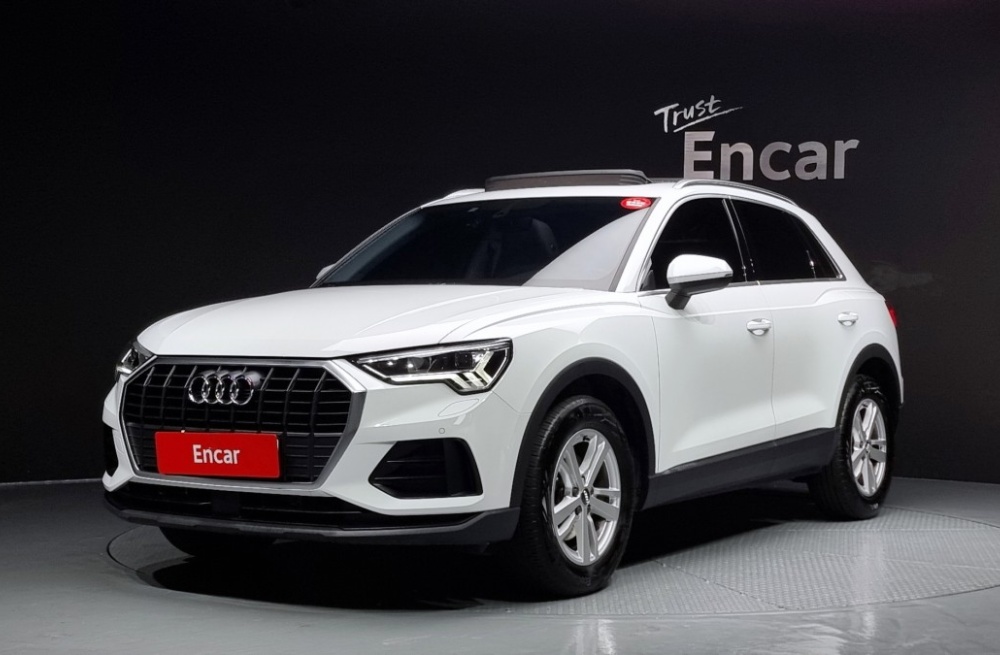 Audi Q3 (F3)