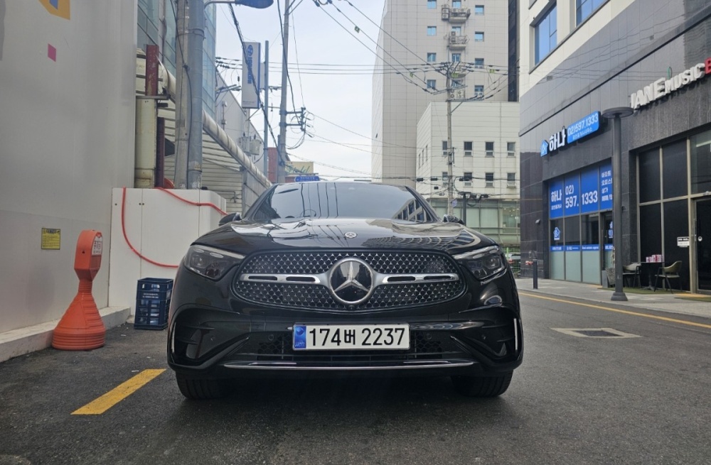 Mercedes-Benz GLC-Class X254