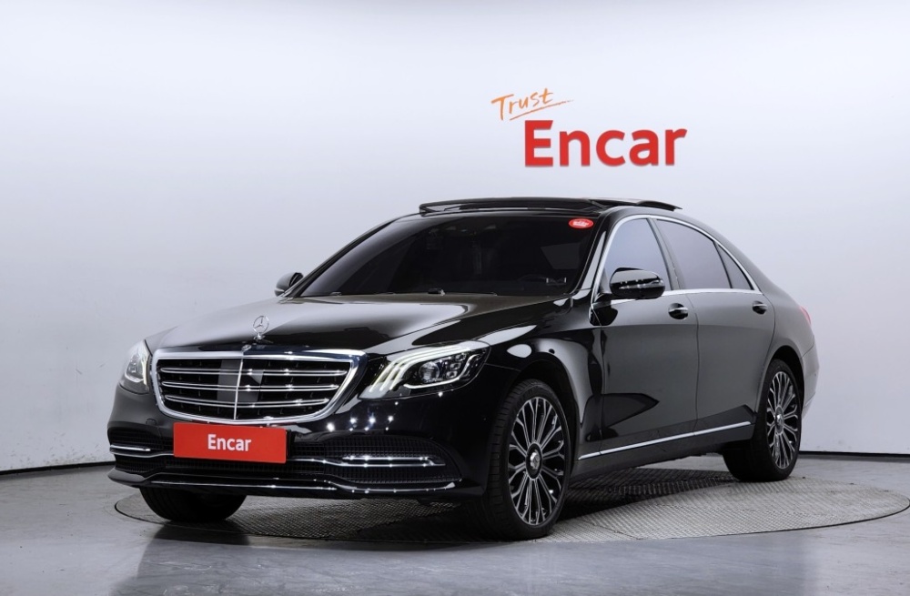 Mercedes-Benz S-Class W222
