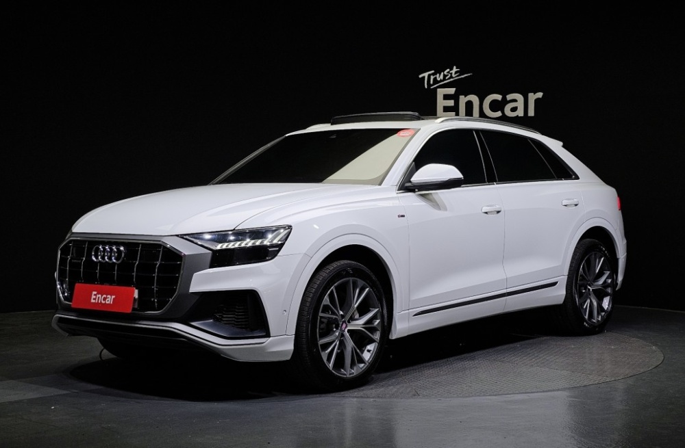 Audi Q8