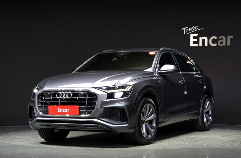 Audi Q8 (4M)