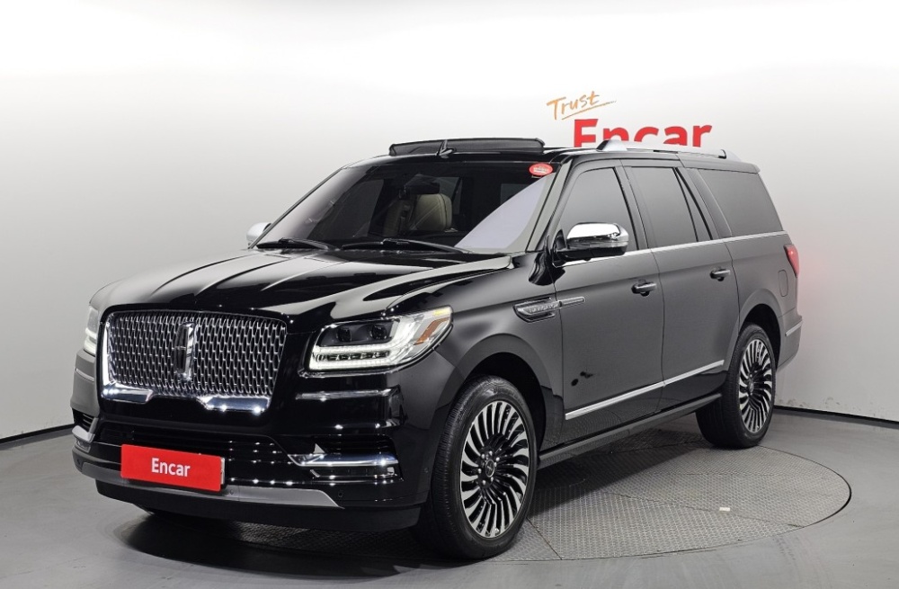 Lincoln Navigator 4th generation