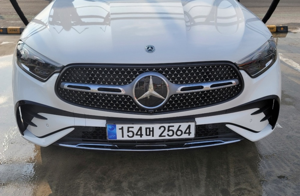 Mercedes-Benz GLC-Class X254