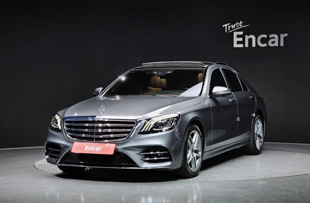 Mercedes-Benz S-Class W222