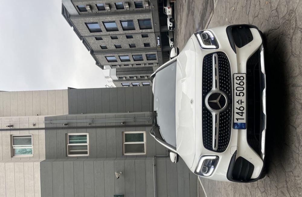 Mercedes-Benz GLB-Class X247