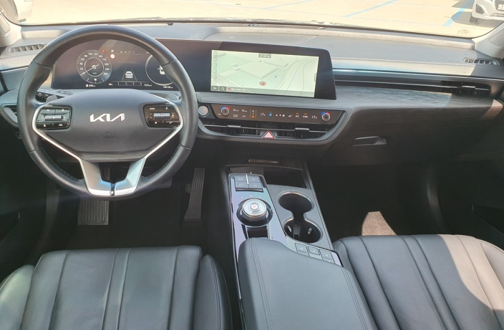 Kia K8