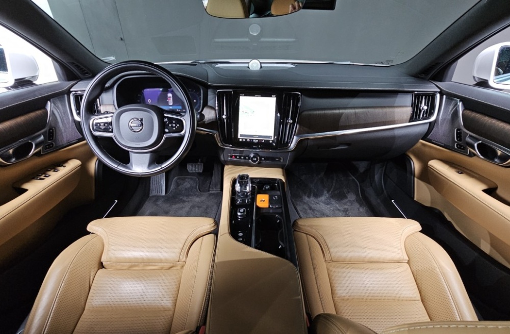 Volvo S90