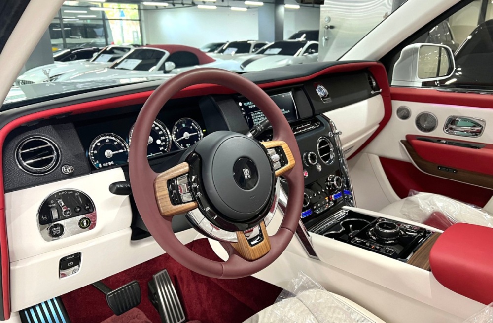 Rolls royce Cullinan