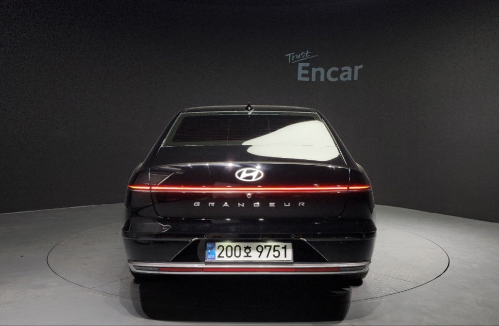 Hyundai Grandeur Hybrid (GN7)