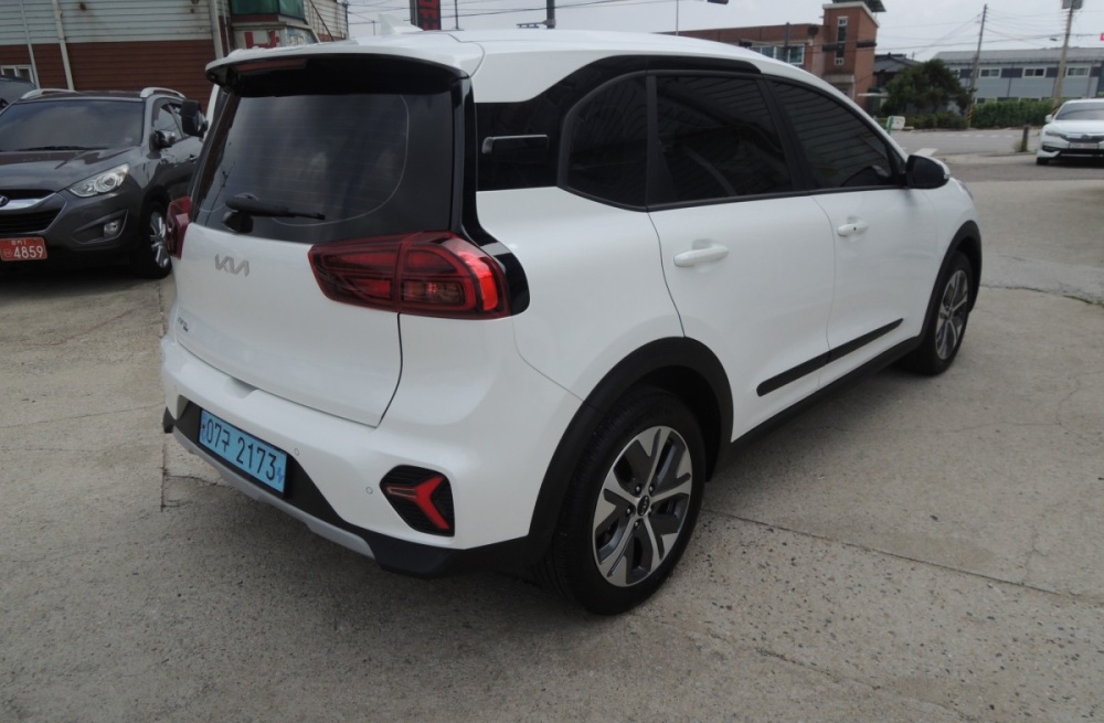 Kia niro plus