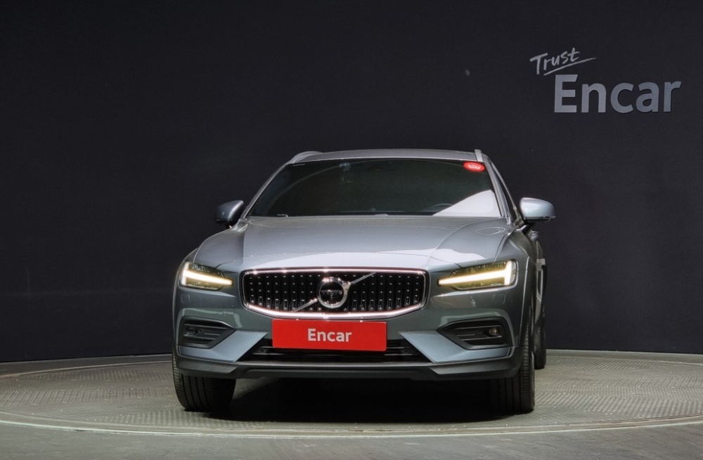 Volvo V60 Cross Country 2nd Generation