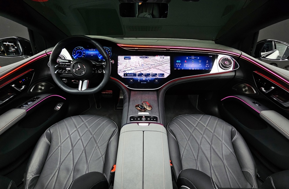 Mercedes-Benz EQS V297