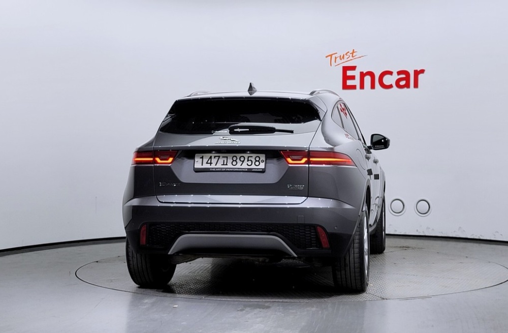 Jaguar E-PACE