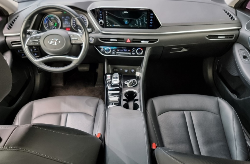 Hyundai Sonata Hybrid (DN8)