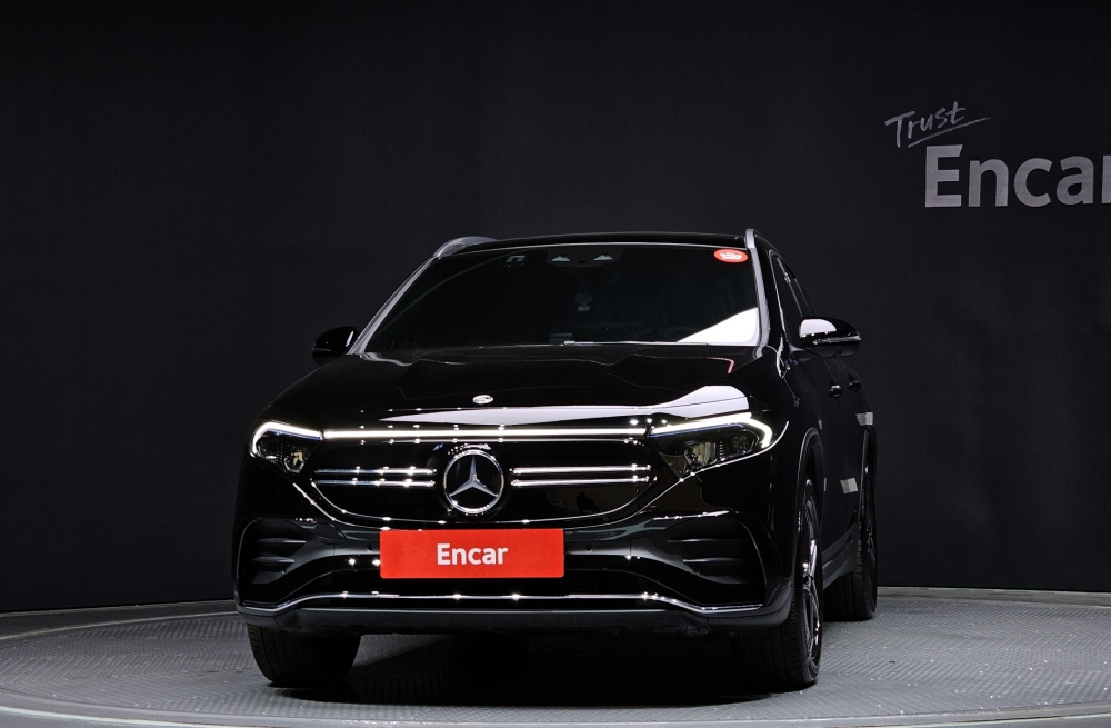 Mercedes-Benz EQA-H243