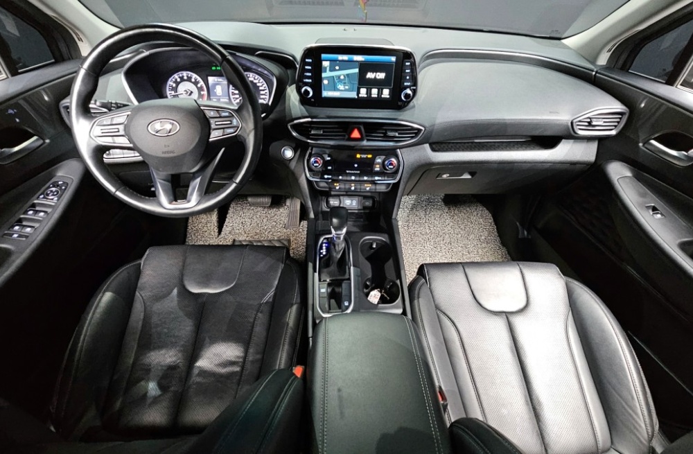 Hyundai Santa Fe TM
