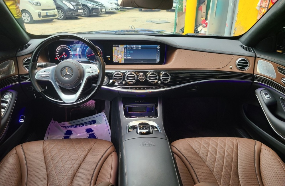 Mercedes-Benz S-Class W222