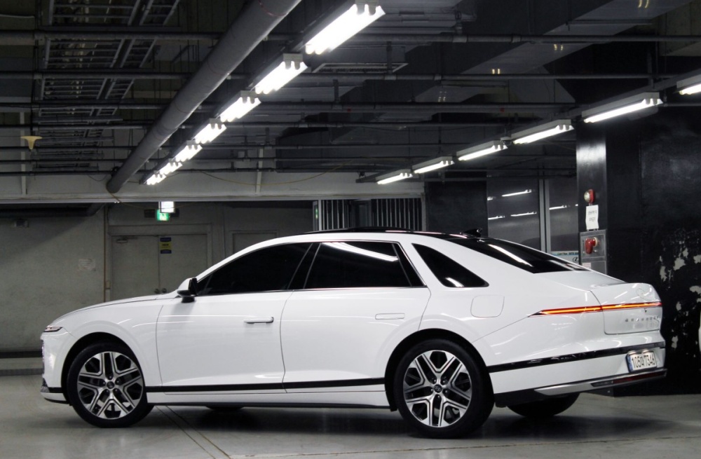 Hyundai Grandeur (GN7)