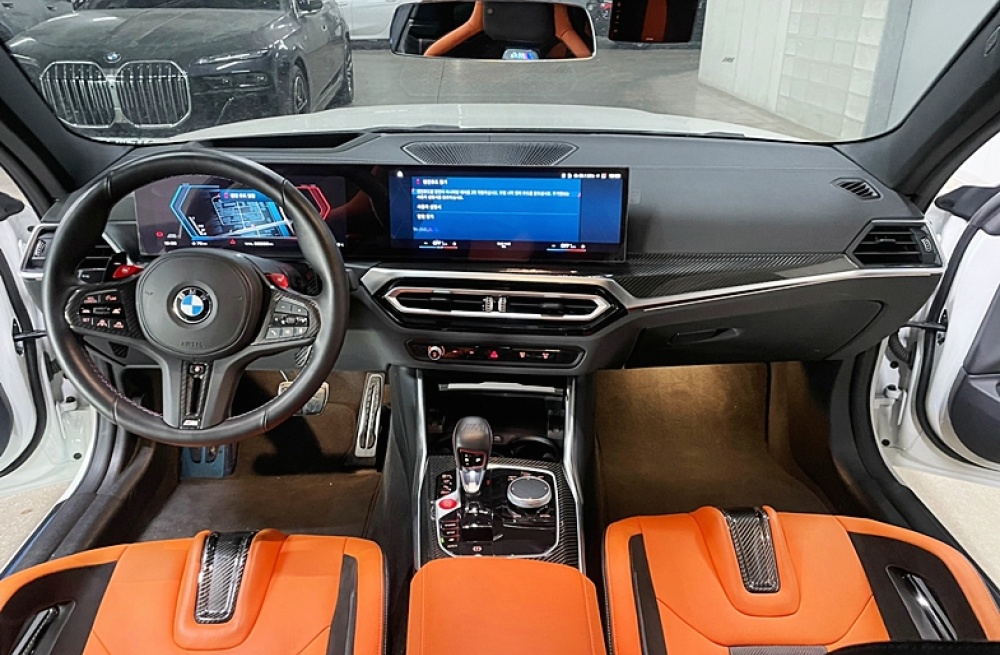 BMW M4 (G82)