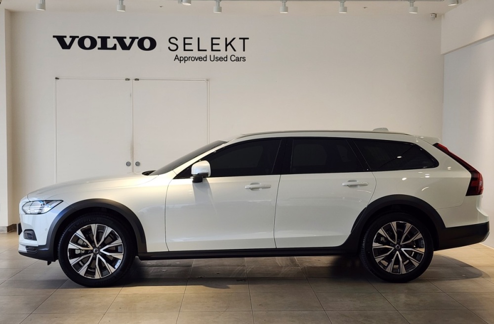 Volvo V90 Cross Country