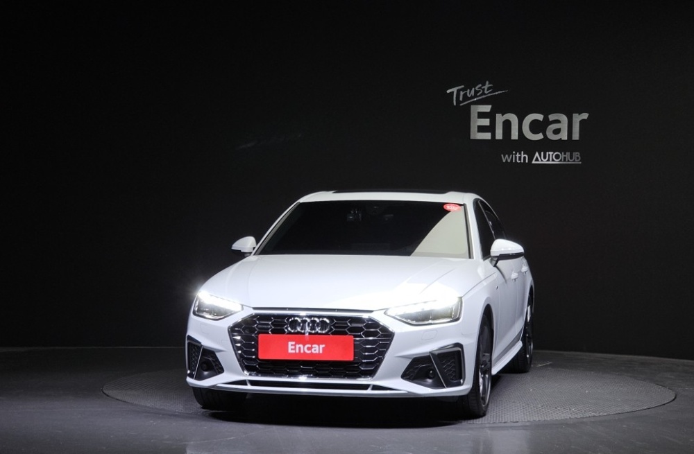 Audi A4 (B9)