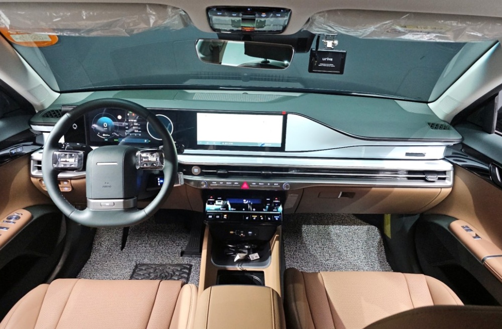 Hyundai Grandeur Hybrid (GN7)