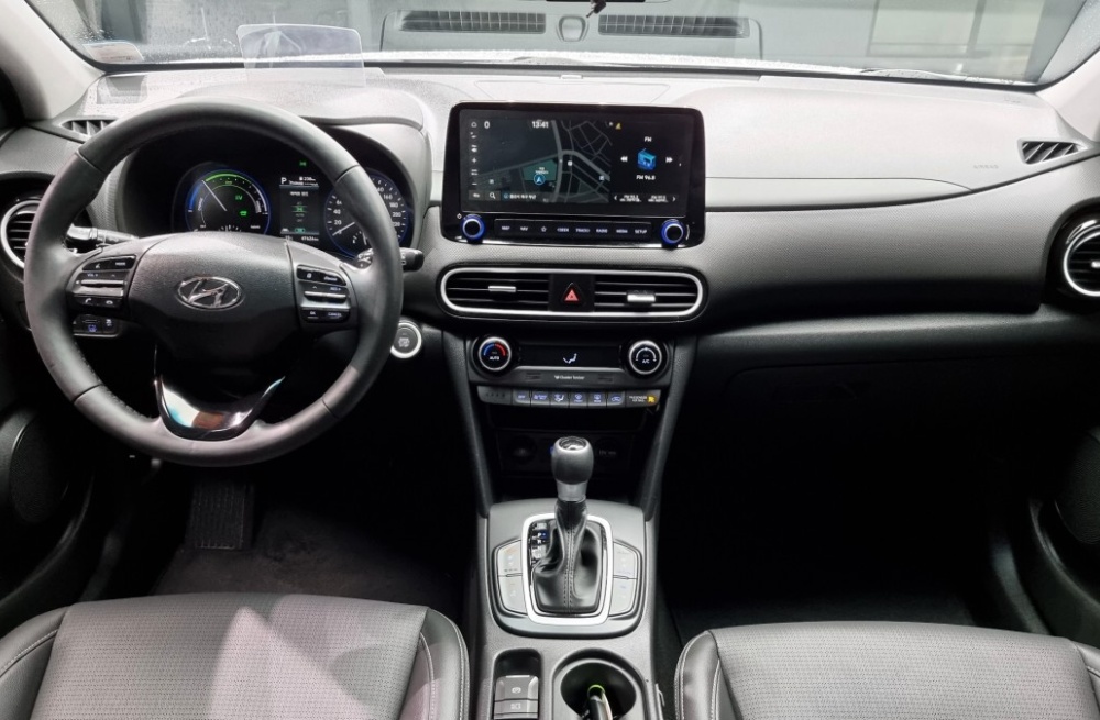 Hyundai kona hybrid