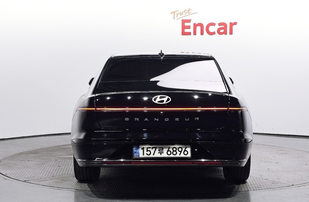 Hyundai Grandeur Hybrid (GN7)