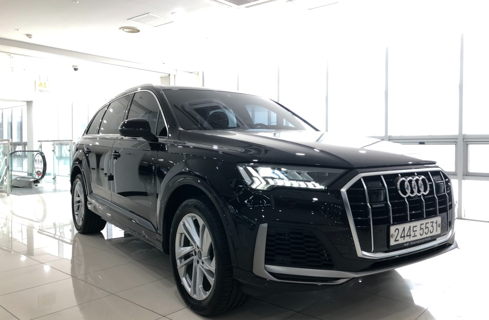 Audi Q7 (4M)