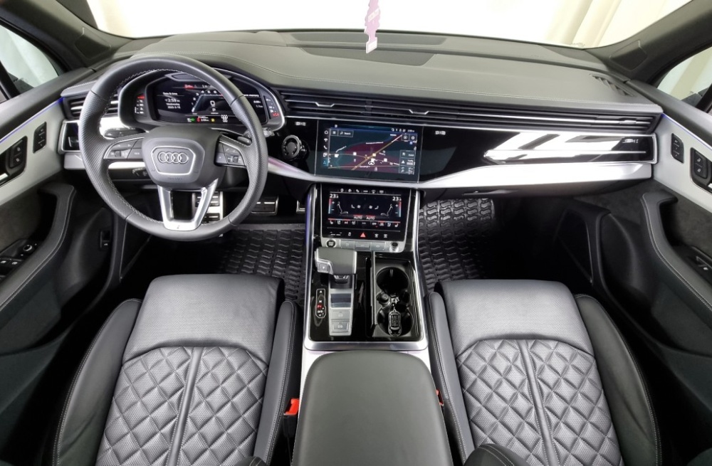 Audi Q7 (4M)