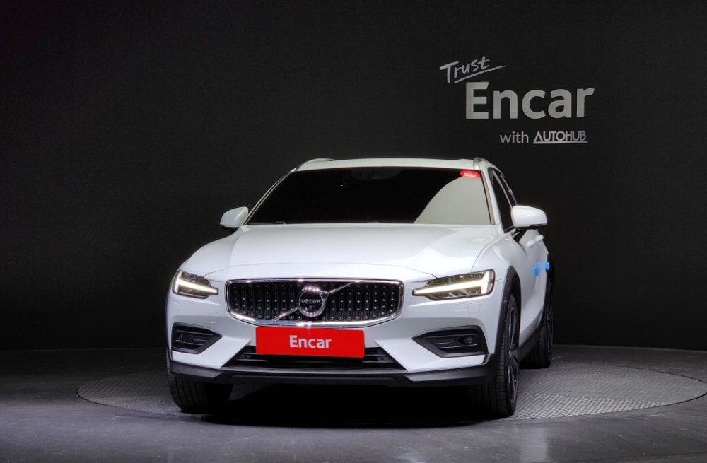 Volvo V60 Cross Country 2nd Generation