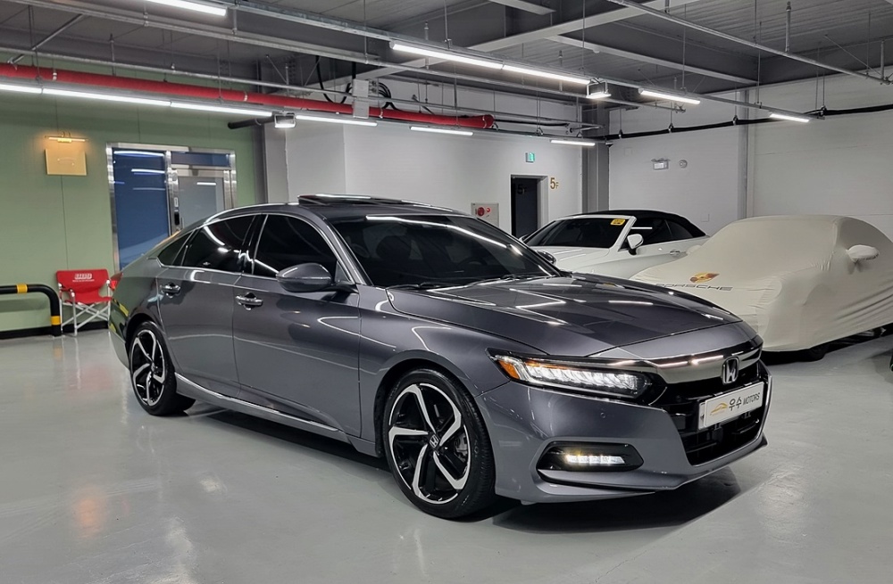 Honda Accord 10th Gen