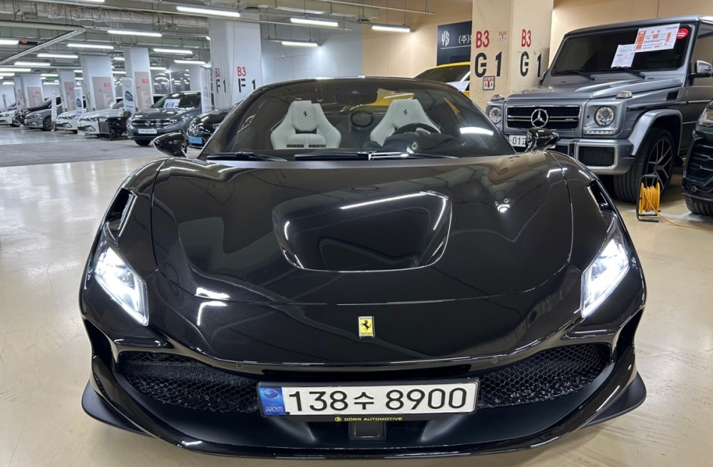 Ferrari F8 Spider