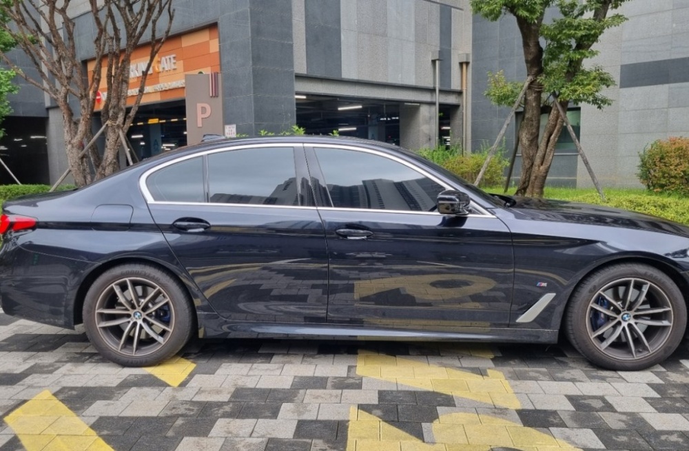 BMW 5 series (G30)