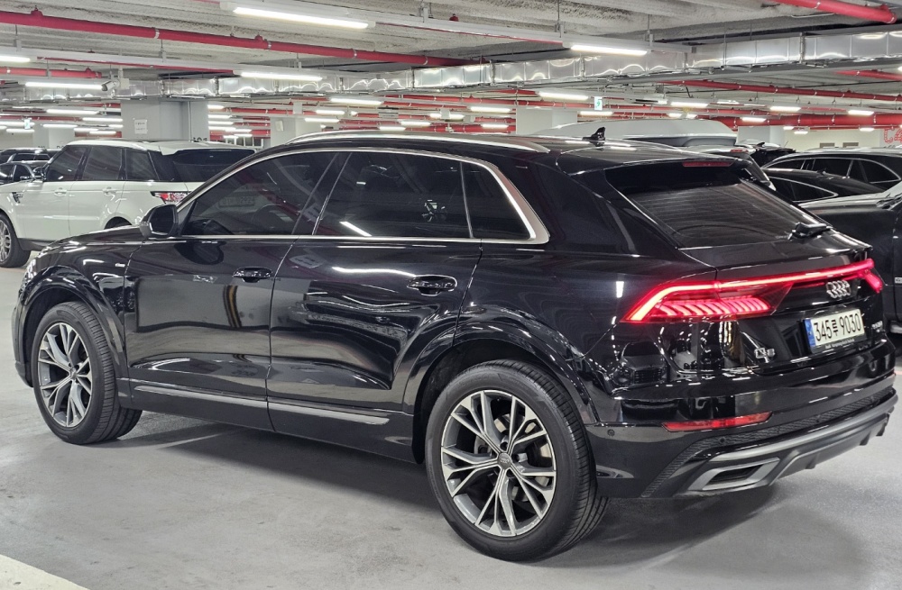 Audi Q8 (4M)