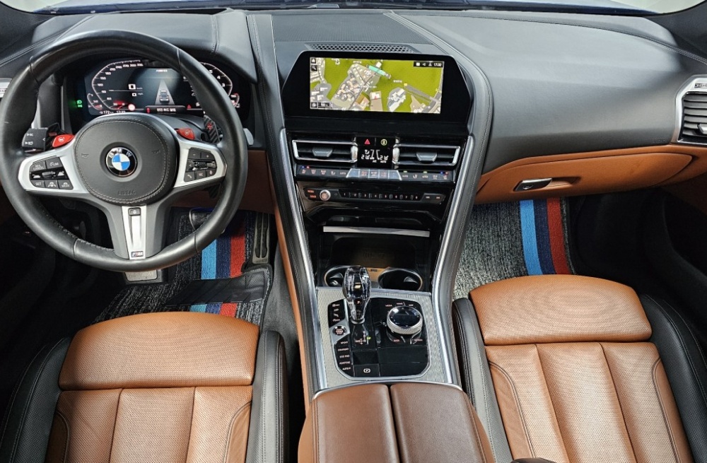 BMW 8 Series (G15)