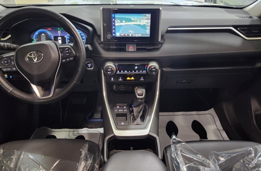 Toyota RAV4 5th Gen