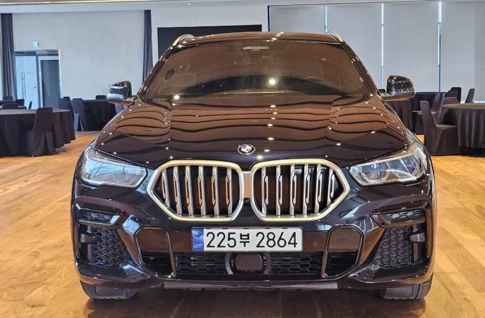 BMW X6 (G06)