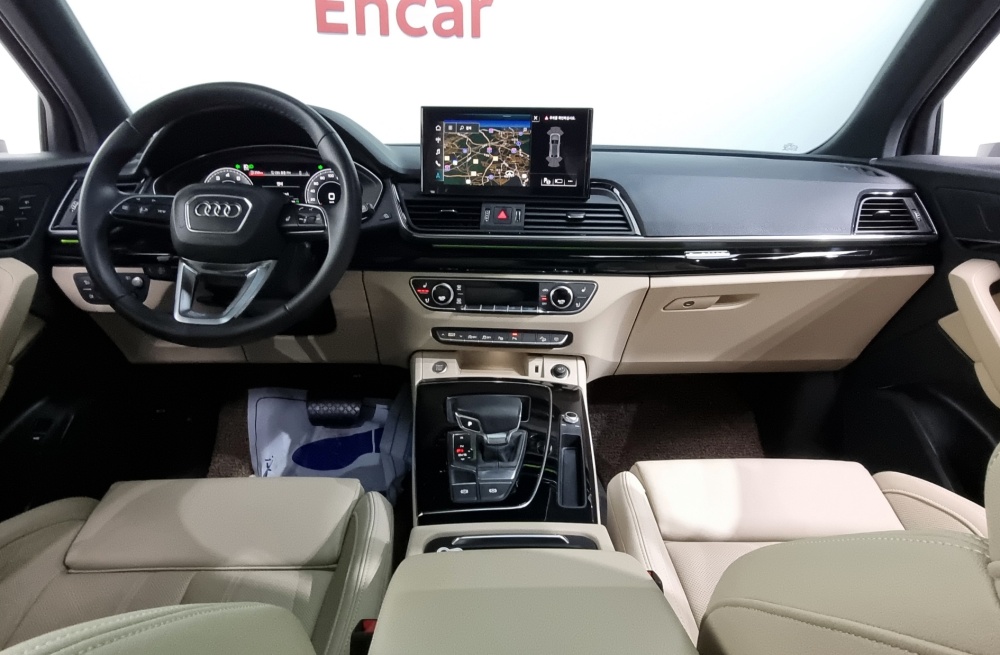 Audi Q5 (FY)