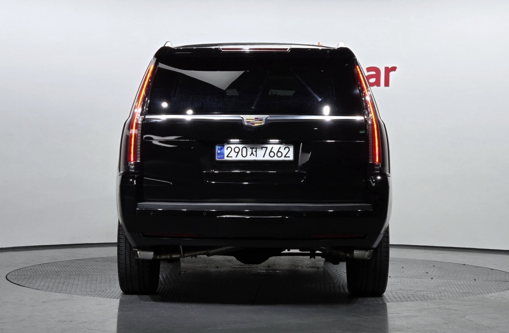 Cadillac escalade