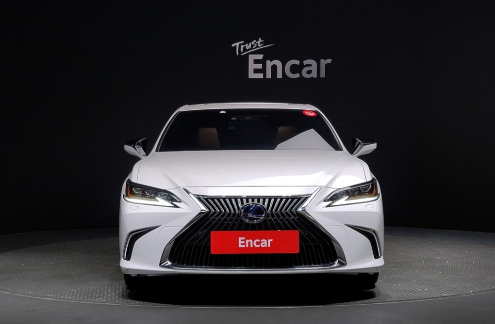 Lexus ES300h 7th generation