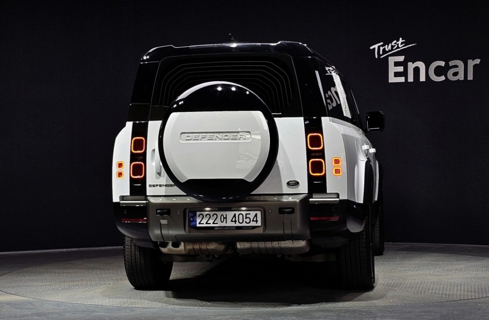 Land rover Defender (L663)
