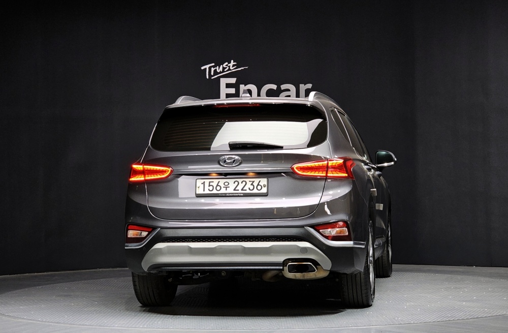 Hyundai Santa Fe TM