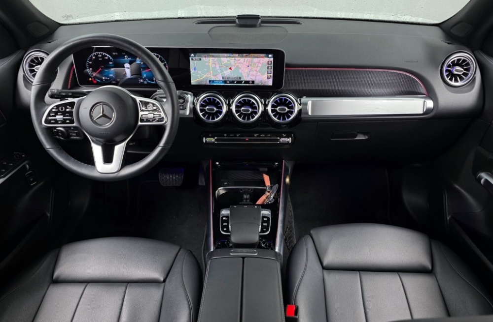 Mercedes-Benz GLB-Class X247